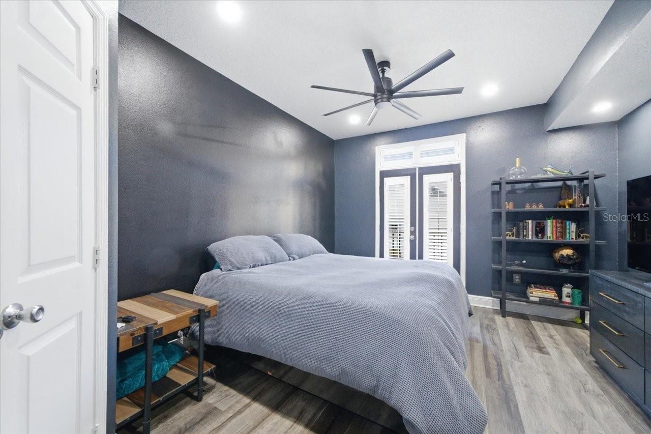 Image 23 of 52 For 501 Knights Run Avenue 1320