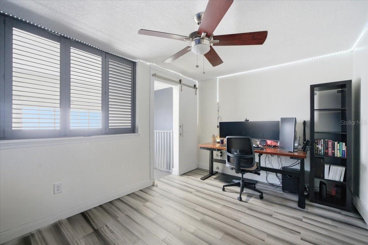 Image 31 of 52 For 501 Knights Run Avenue 1320