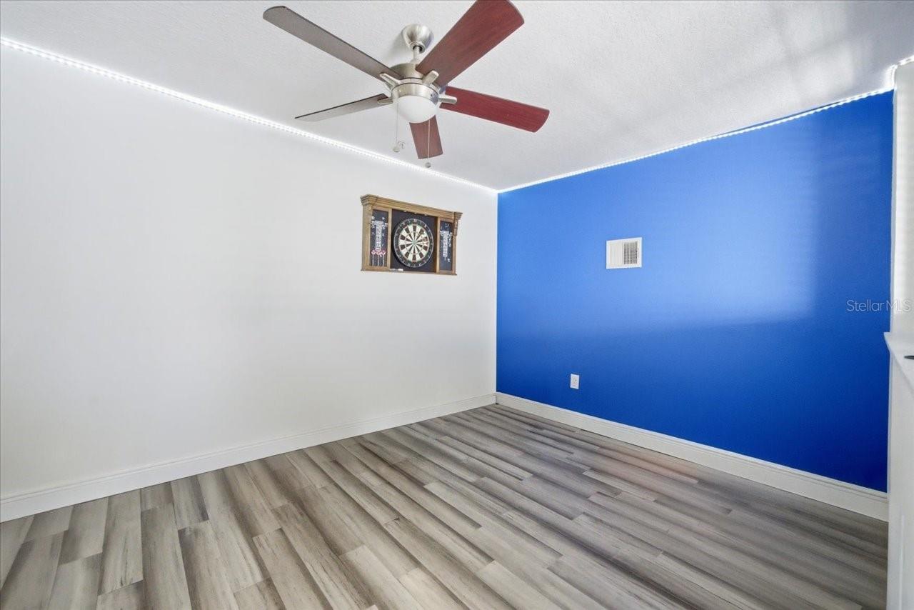 Image 32 of 52 For 501 Knights Run Avenue 1320