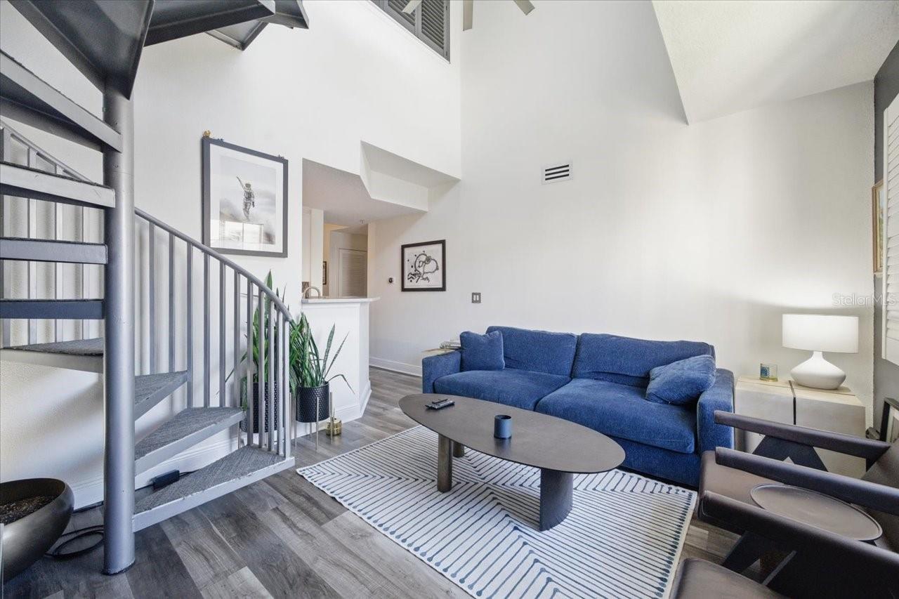 Image 9 of 52 For 501 Knights Run Avenue 1320