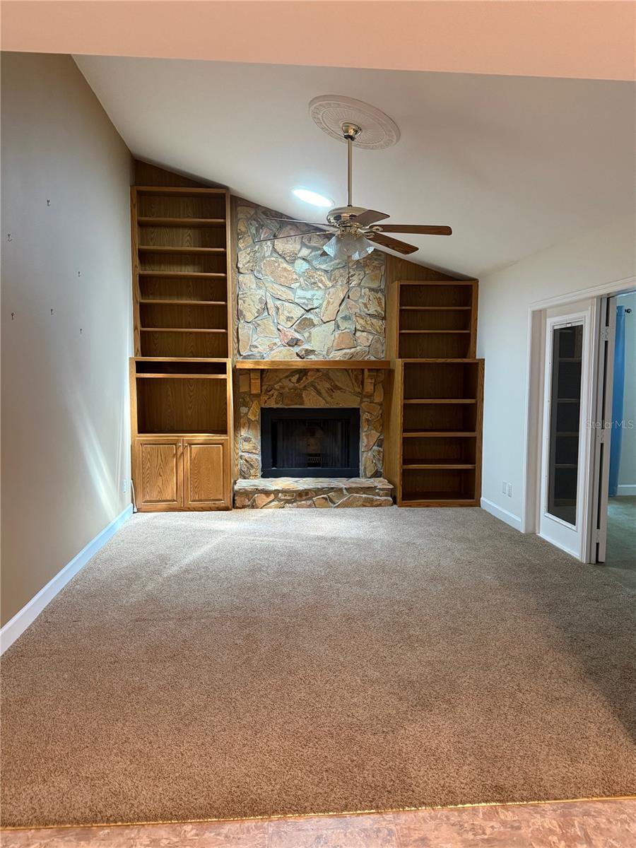 Image 14 of 69 For 603 Royan Way