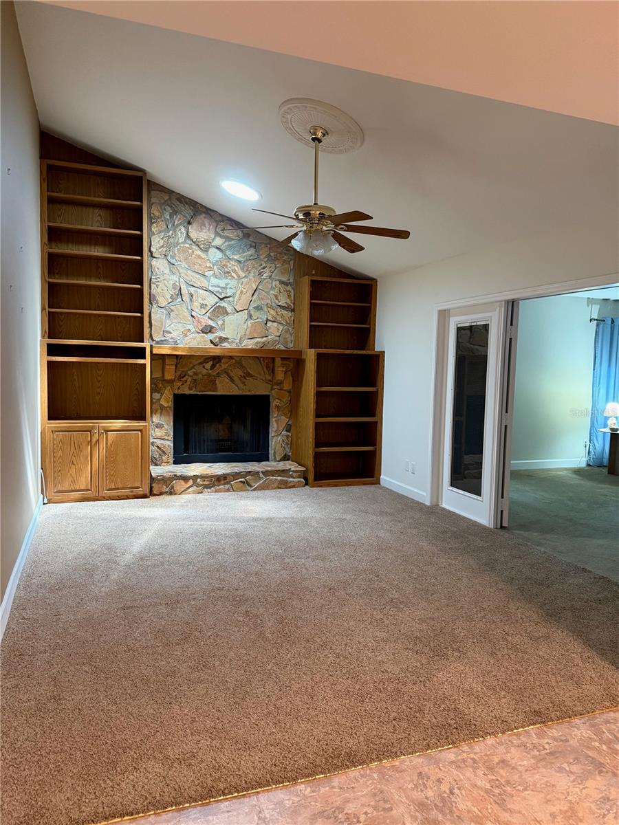 Image 15 of 69 For 603 Royan Way