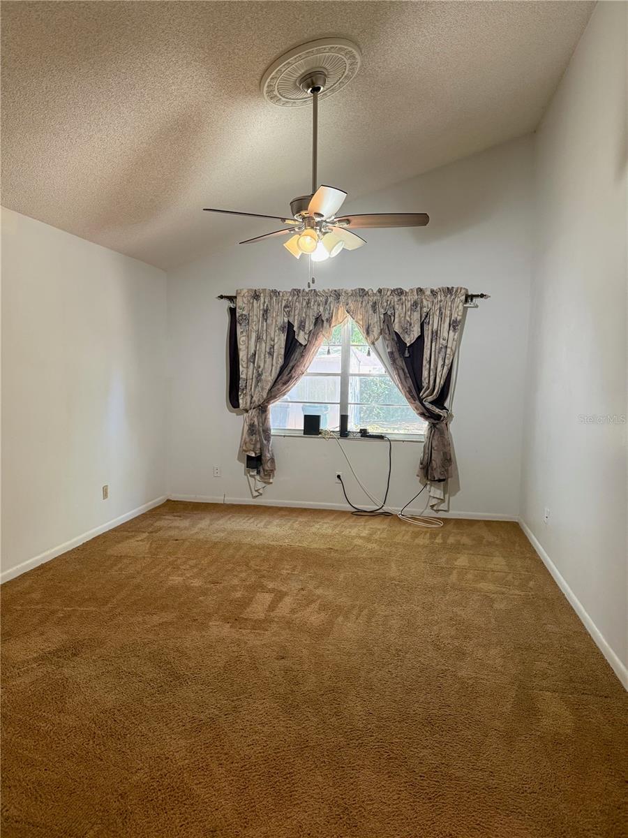 Image 16 of 69 For 603 Royan Way