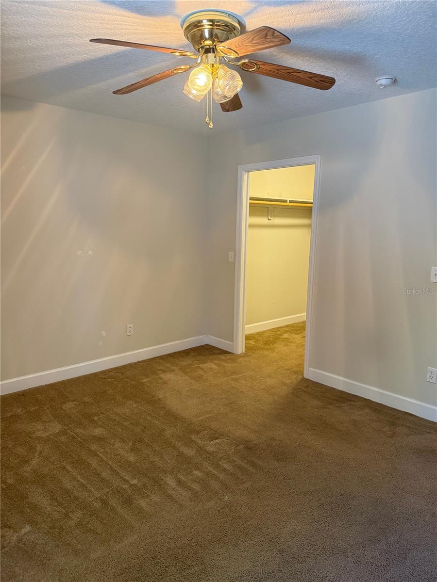 Image 27 of 69 For 603 Royan Way