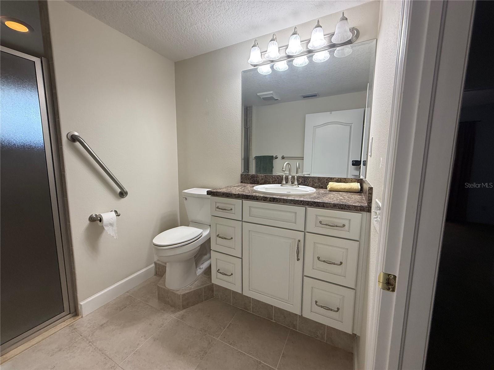 Image 31 of 69 For 603 Royan Way