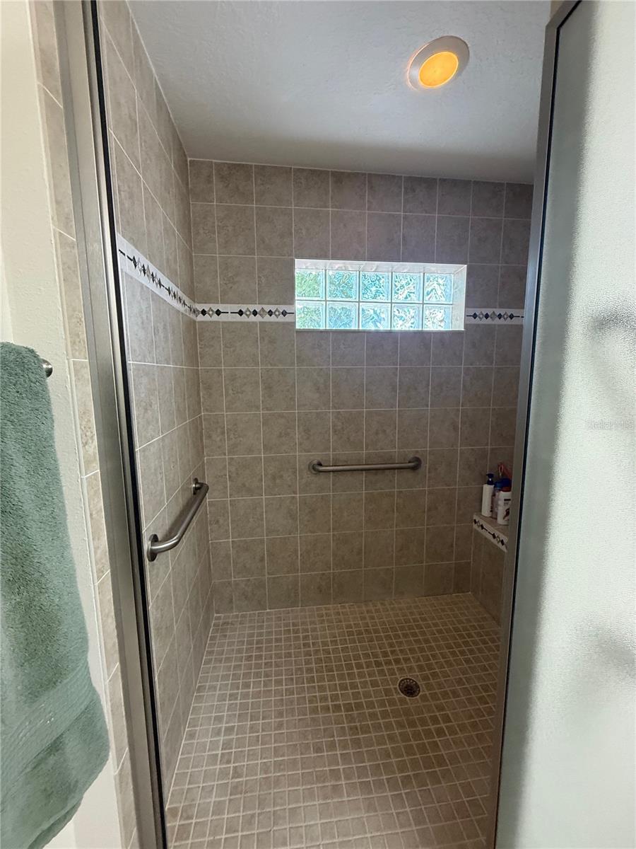 Image 32 of 69 For 603 Royan Way