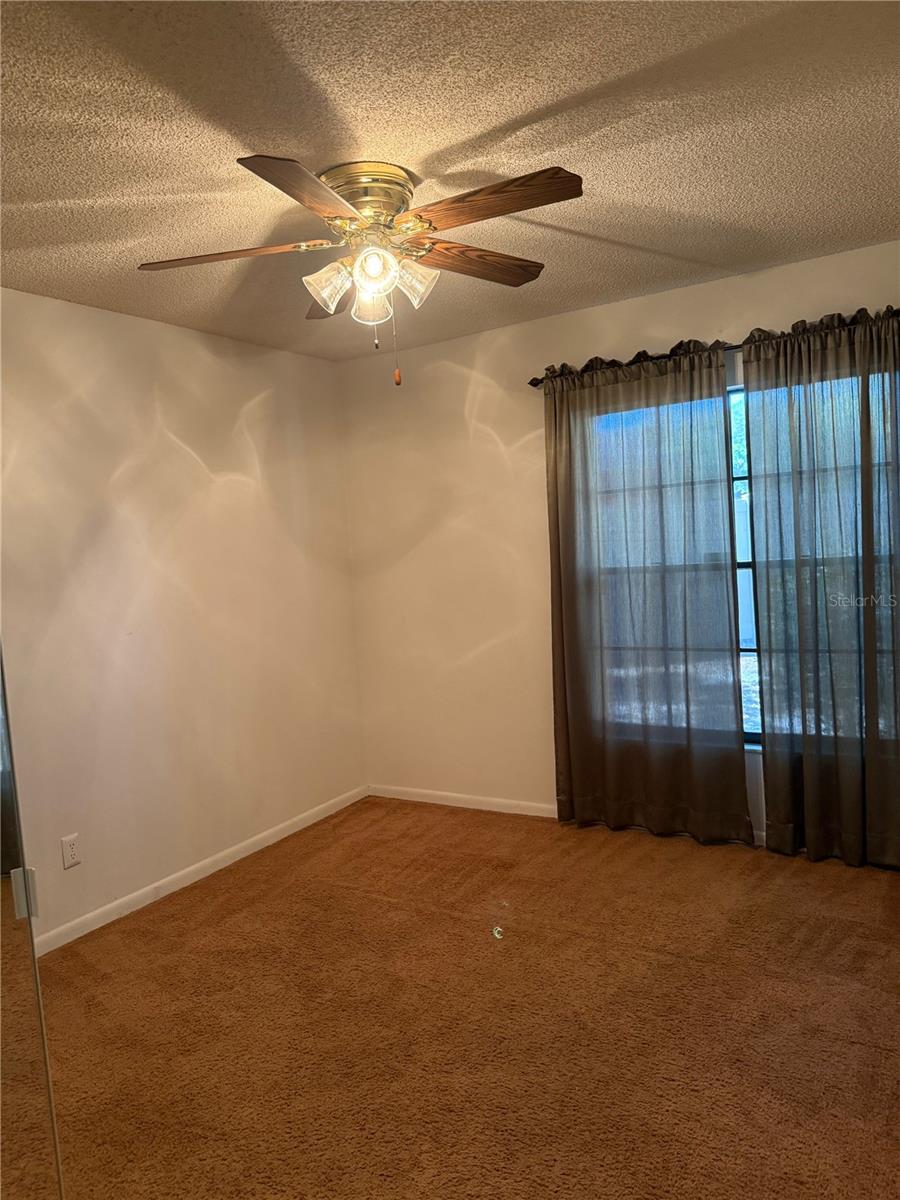 Image 37 of 69 For 603 Royan Way