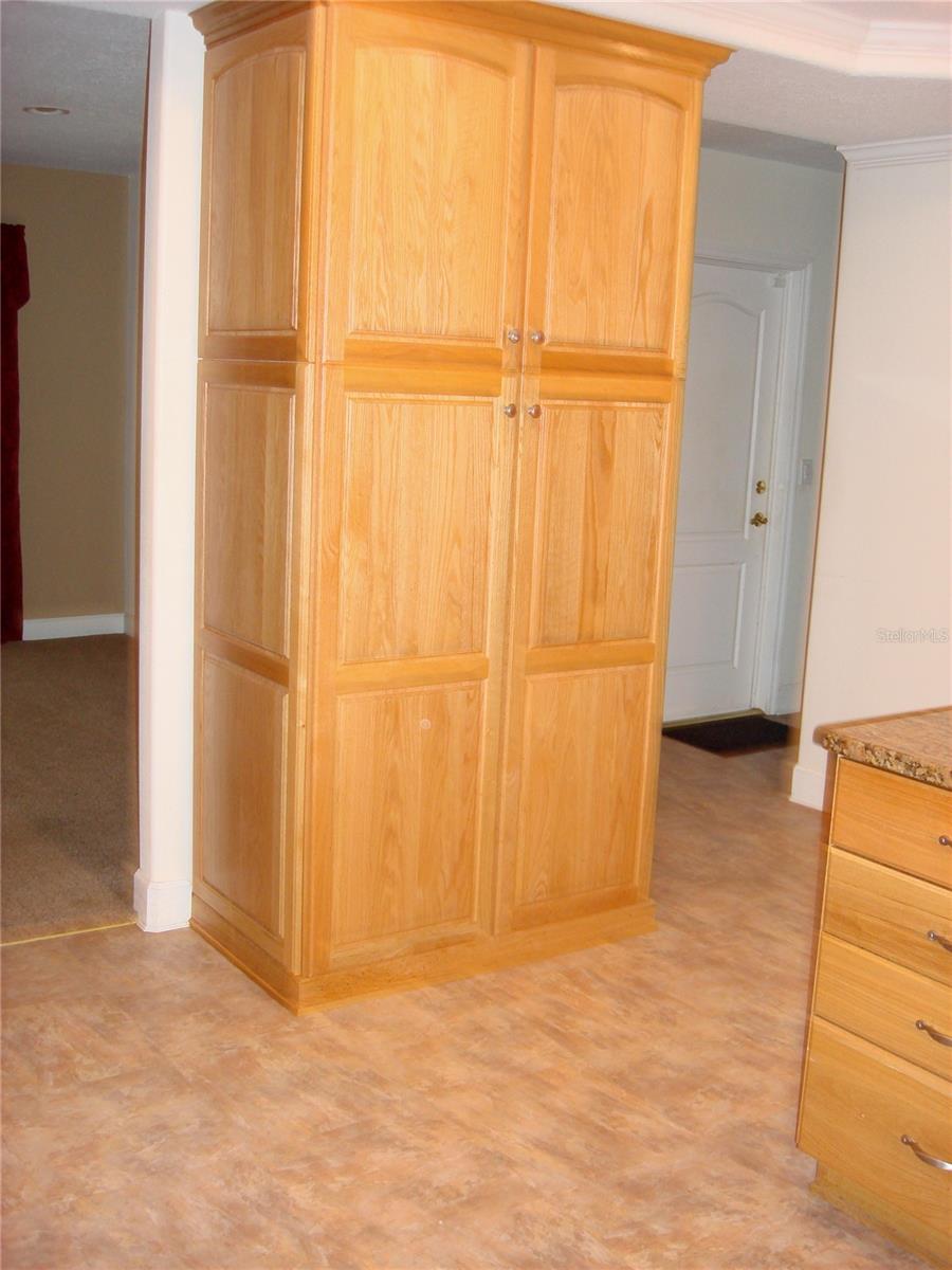 Image 9 of 69 For 603 Royan Way