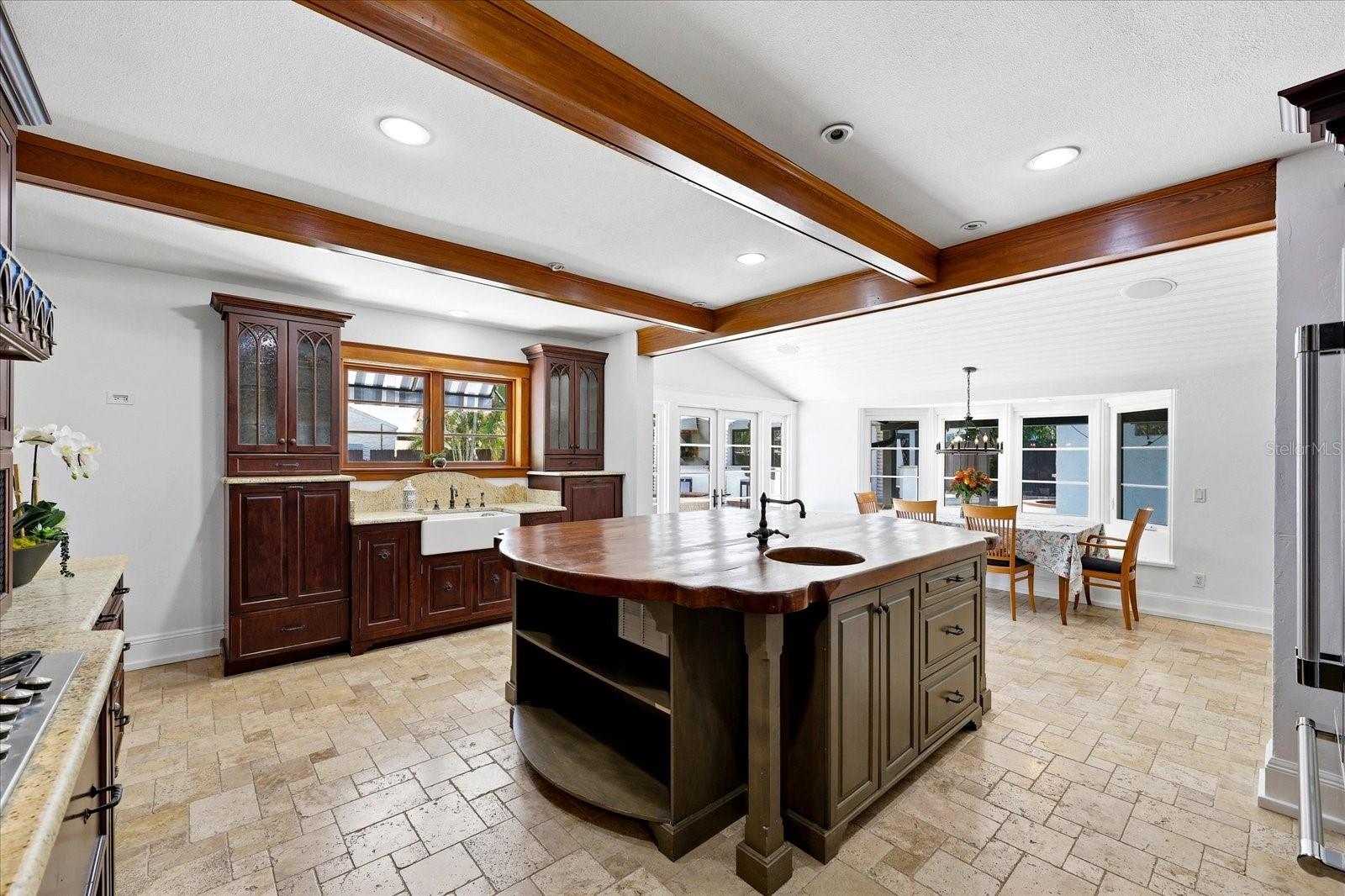 Image 16 of 54 For 1529 Maple Street