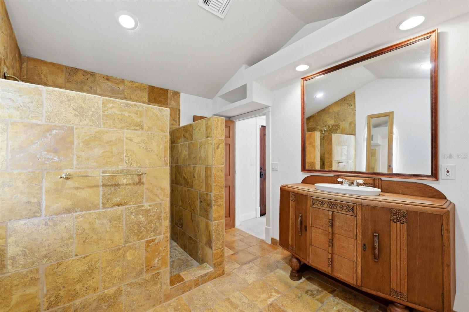 Image 48 of 54 For 1529 Maple Street