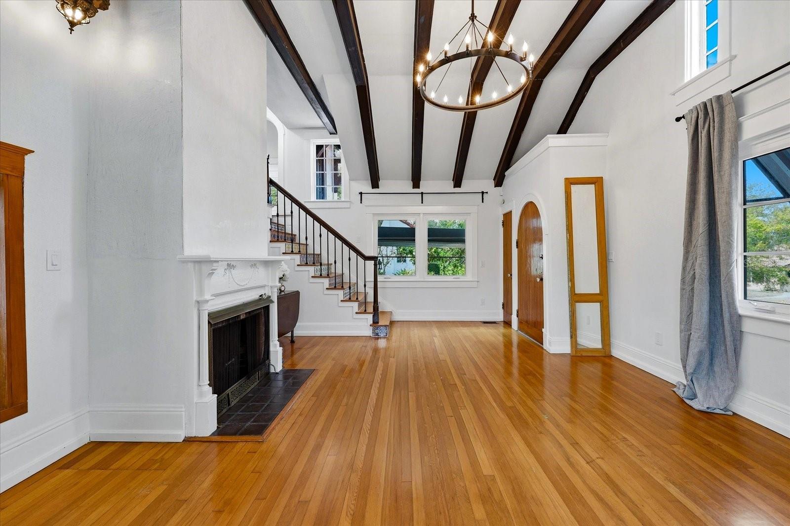 Image 9 of 54 For 1529 Maple Street