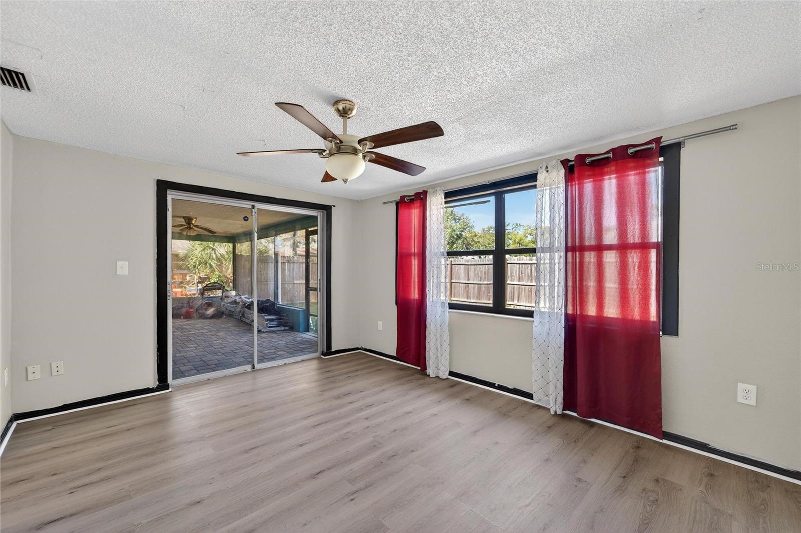 Image 19 of 57 For 15821 Adobe Drive