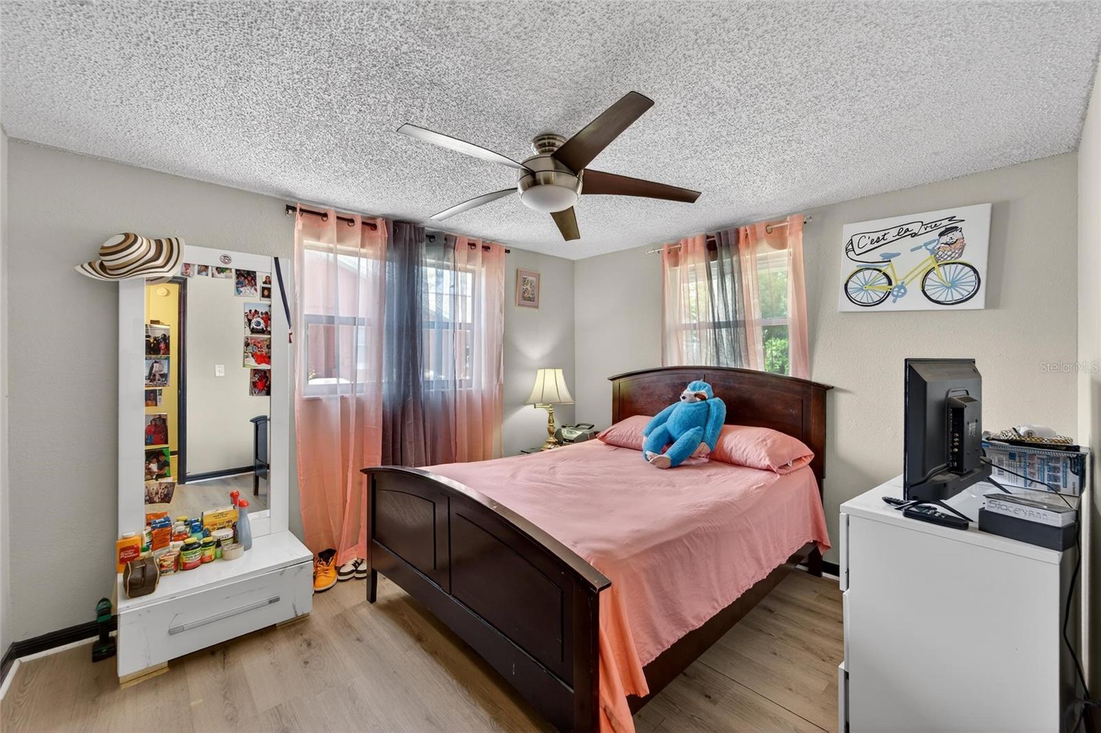 Image 27 of 57 For 15821 Adobe Drive