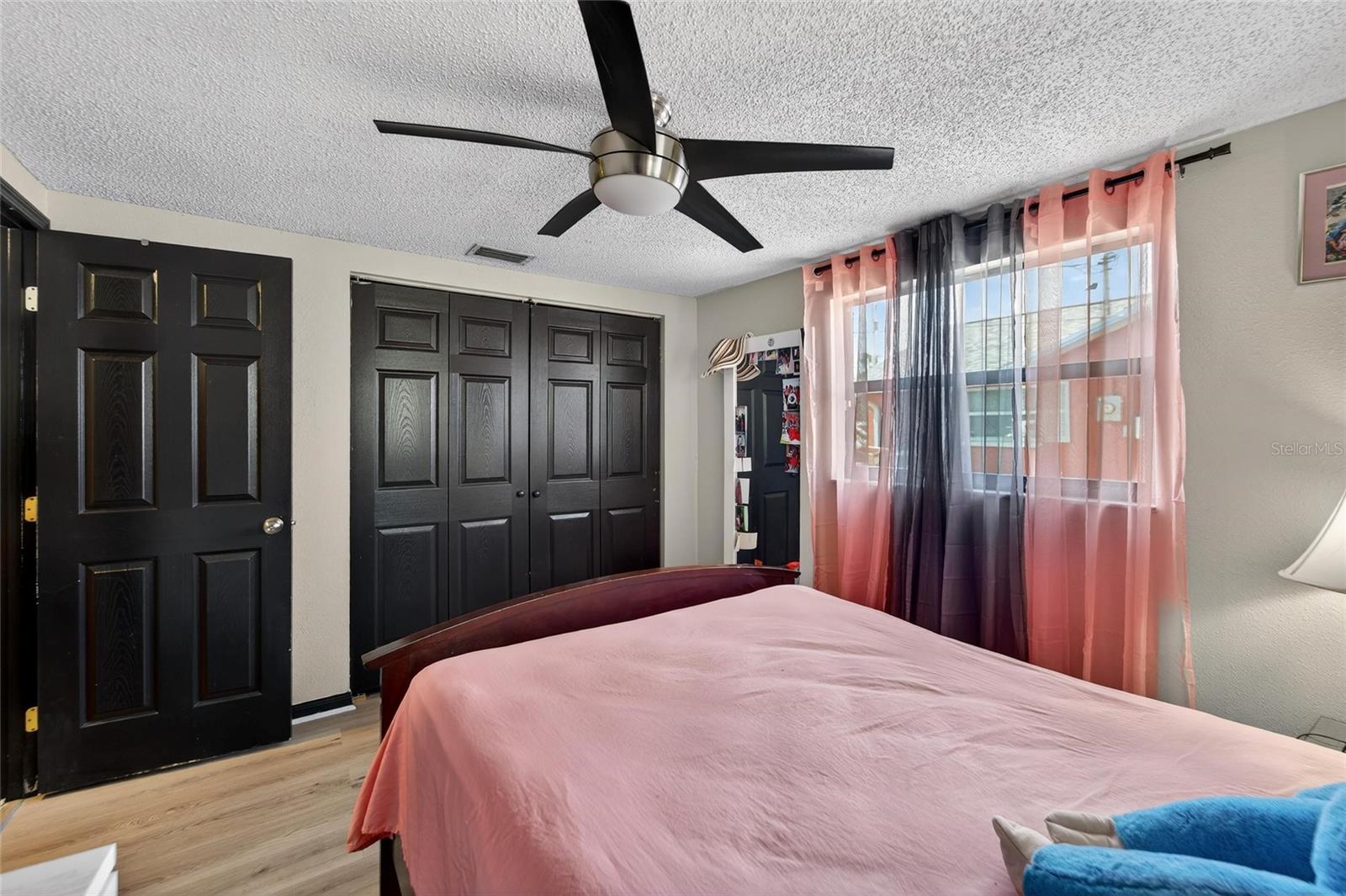 Image 29 of 57 For 15821 Adobe Drive