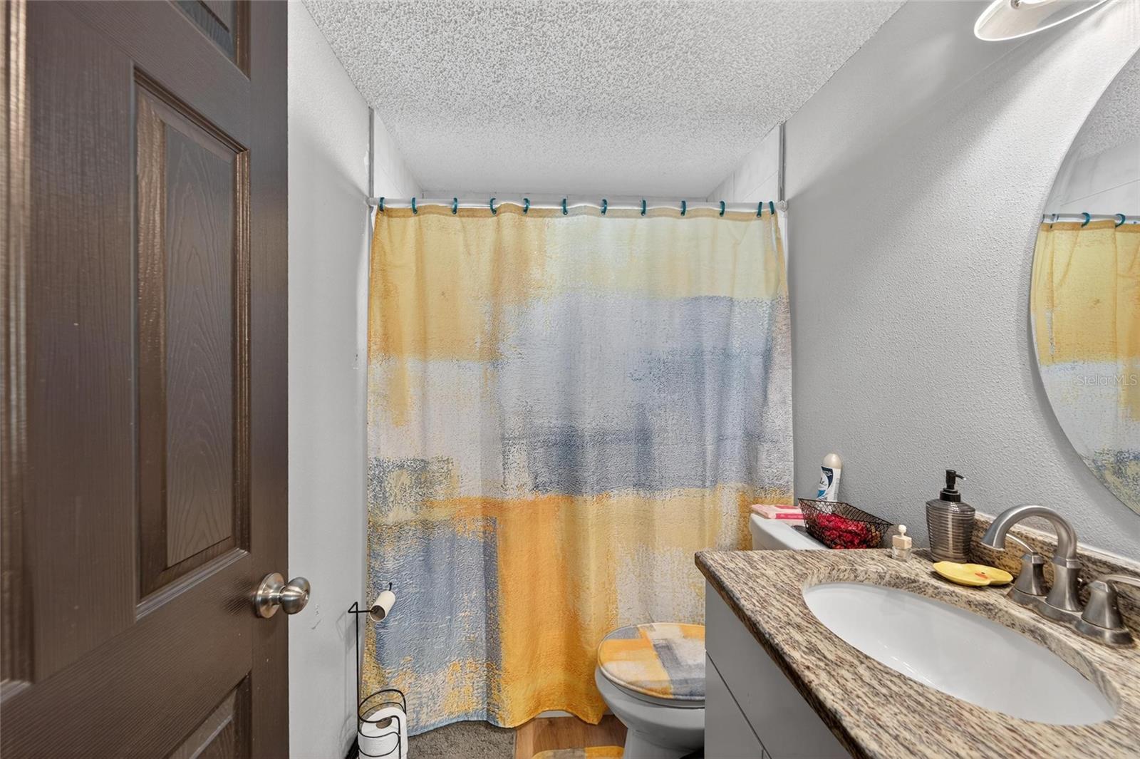 Image 32 of 57 For 15821 Adobe Drive