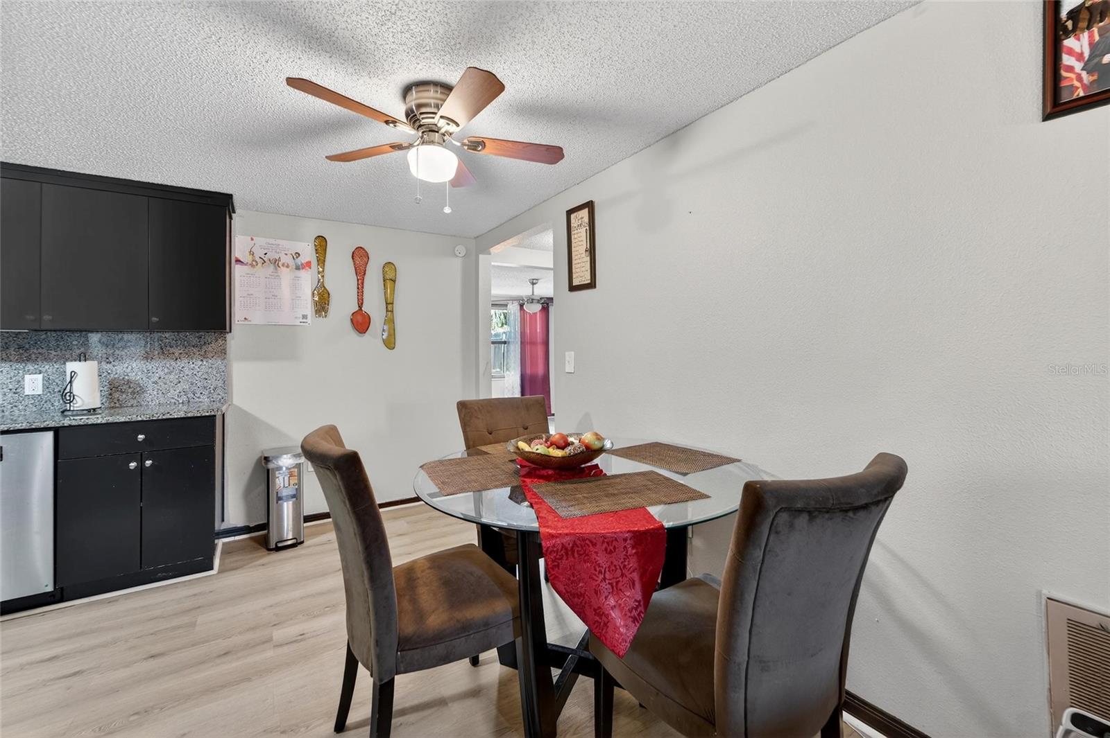 Image 7 of 57 For 15821 Adobe Drive