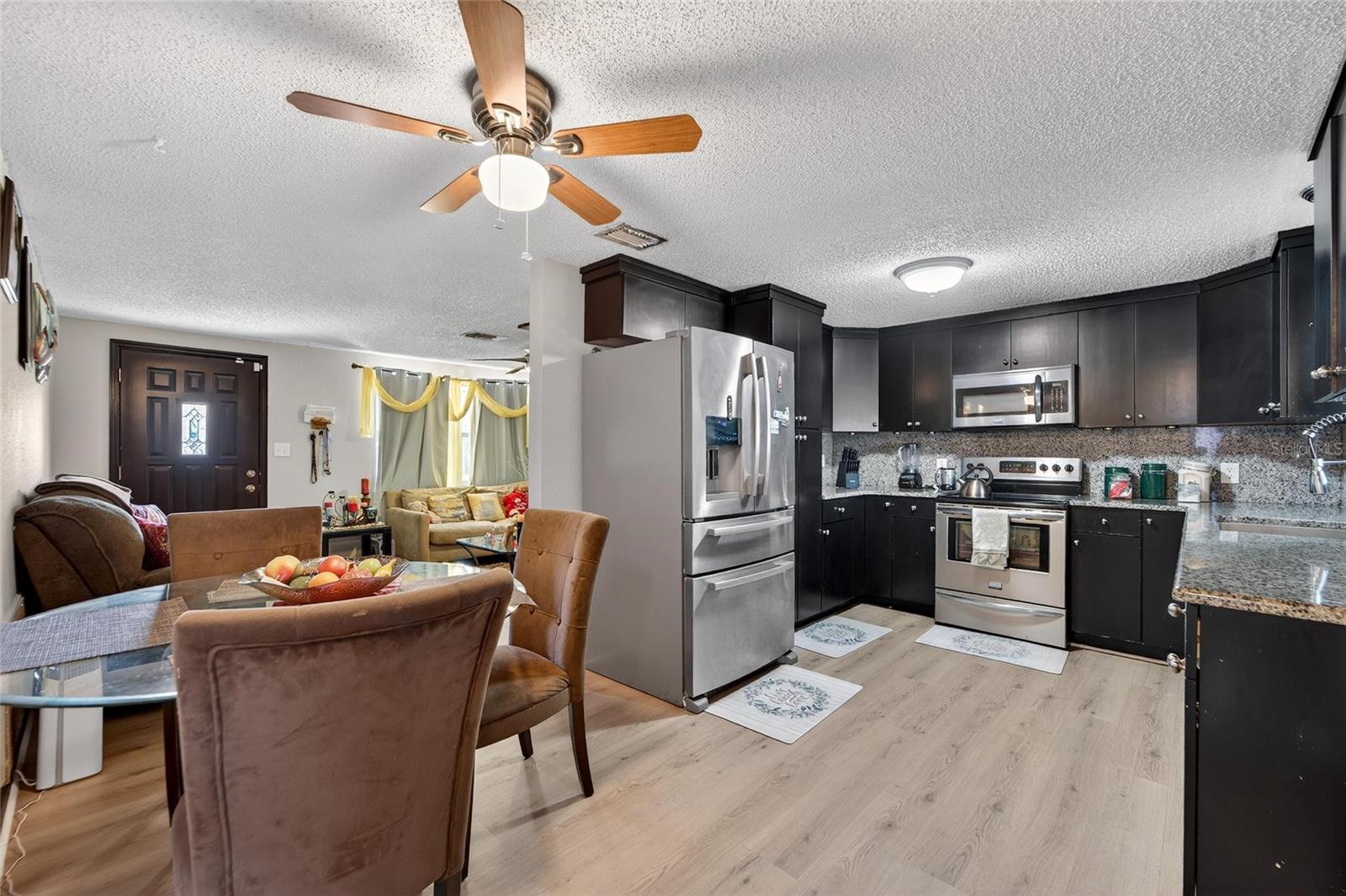 Image 9 of 57 For 15821 Adobe Drive