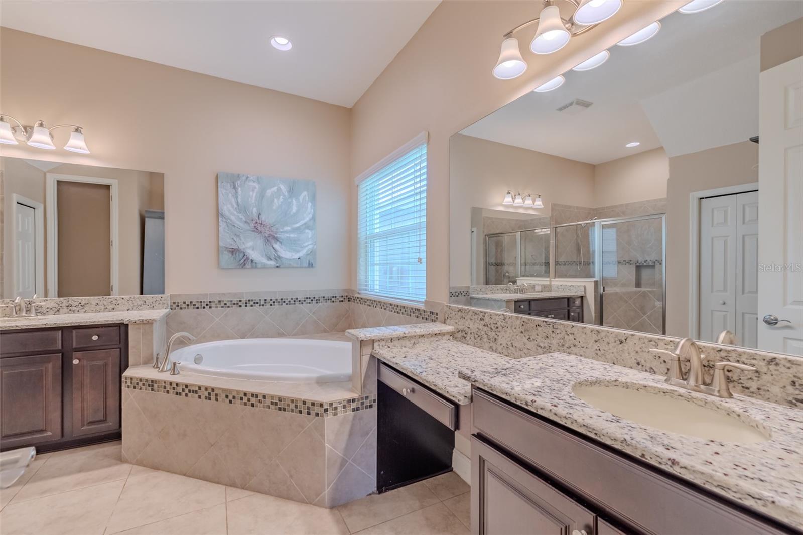 Image 25 of 59 For 5927 Jasper Glen Drive