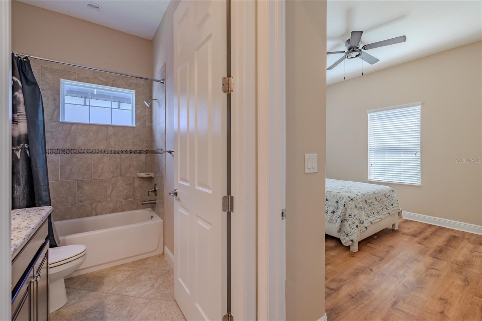 Image 32 of 59 For 5927 Jasper Glen Drive