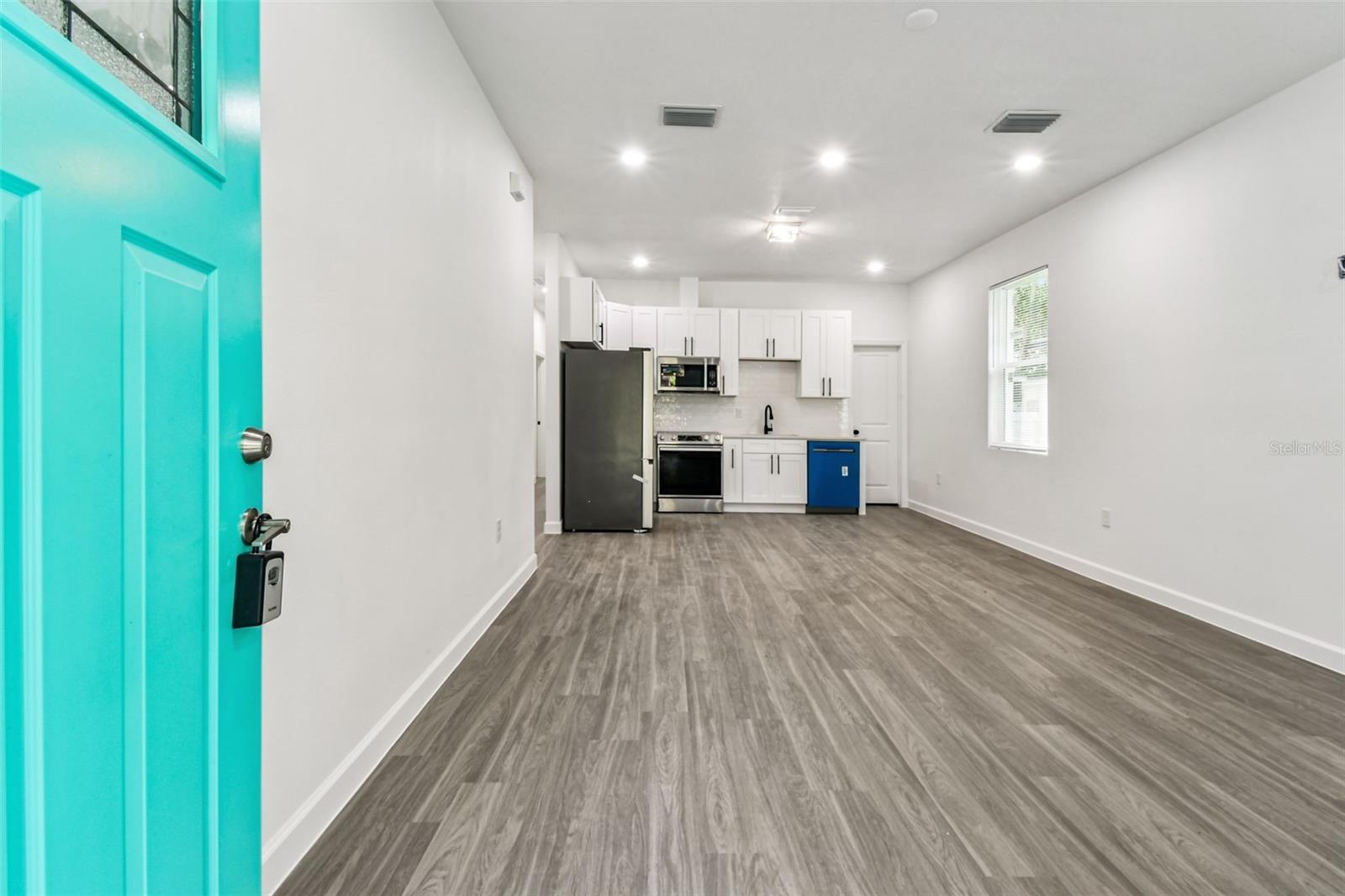 Image 4 of 18 For 14771 30th Street