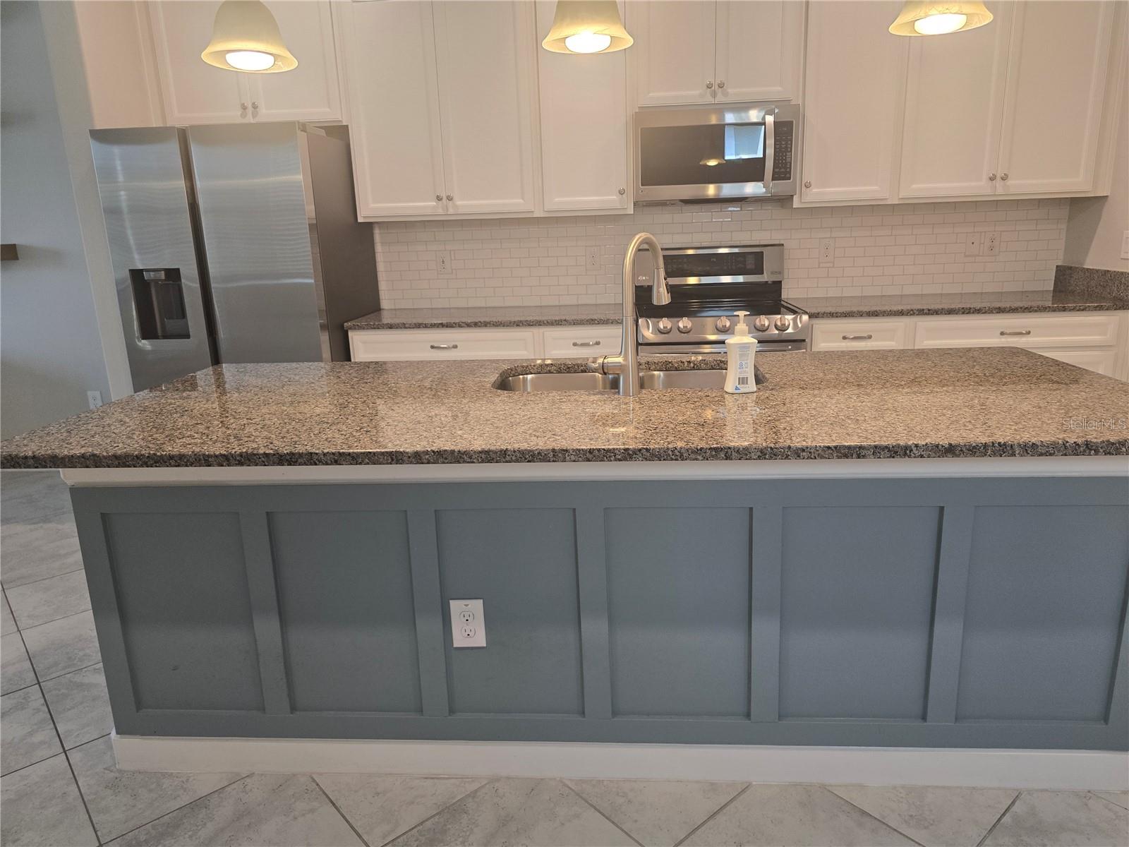 Image 8 of 27 For 18650 Noble Caspian Drive