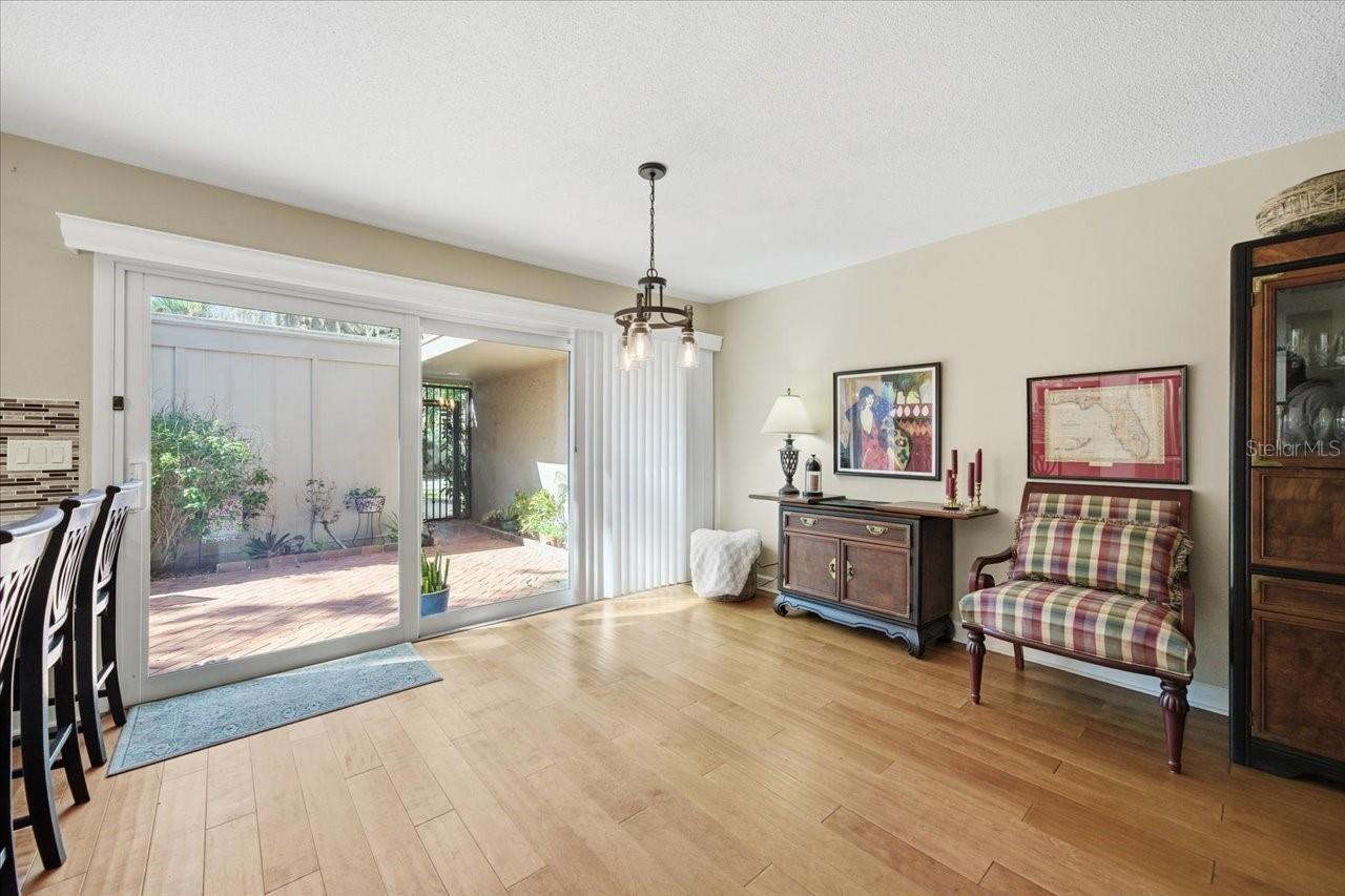 Image 15 of 38 For 10603 Carrollbrook Way 10603