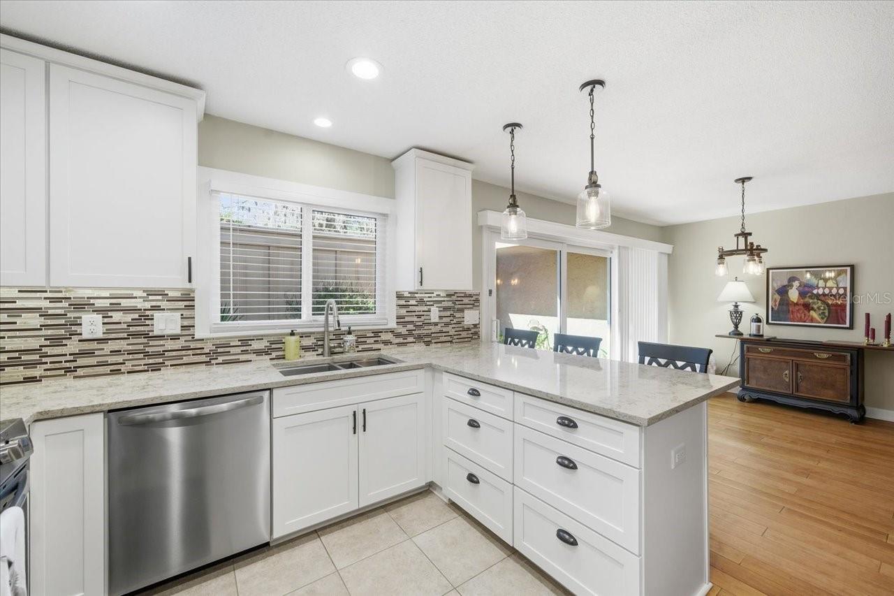 Image 5 of 38 For 10603 Carrollbrook Way 10603