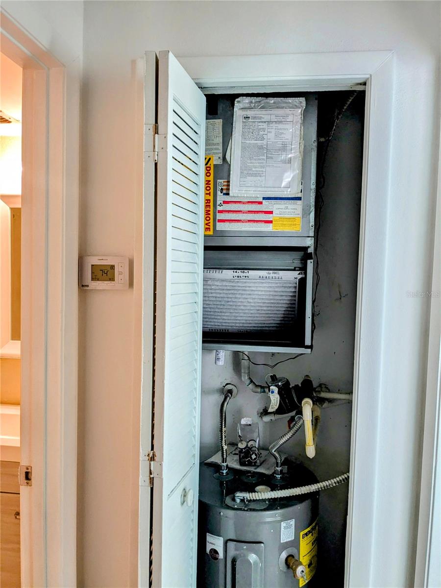 Image 12 of 20 For 8702 Mallard Reserve Drive 104