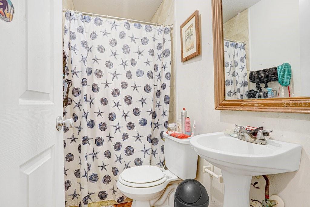 Image 15 of 16 For 6923 Himes Avenue