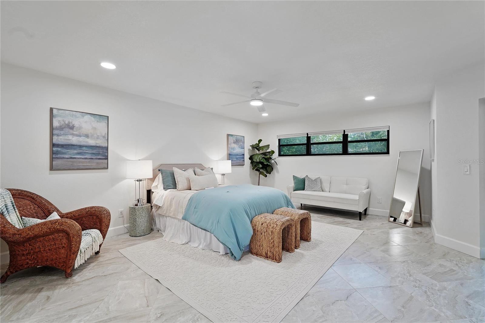 Image 11 of 42 For 5012 Deep Water Point