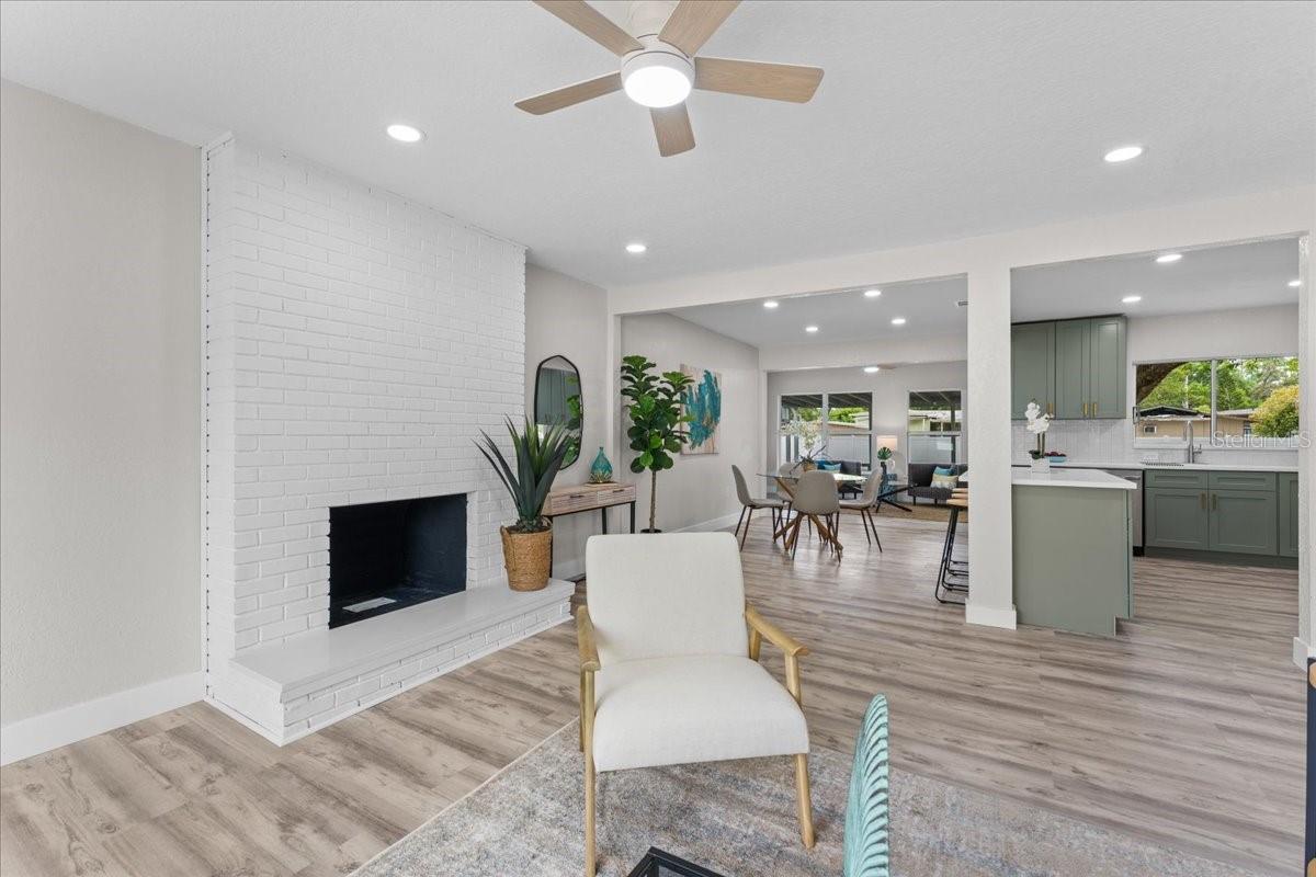 Image 5 of 34 For 2530 Diana Street