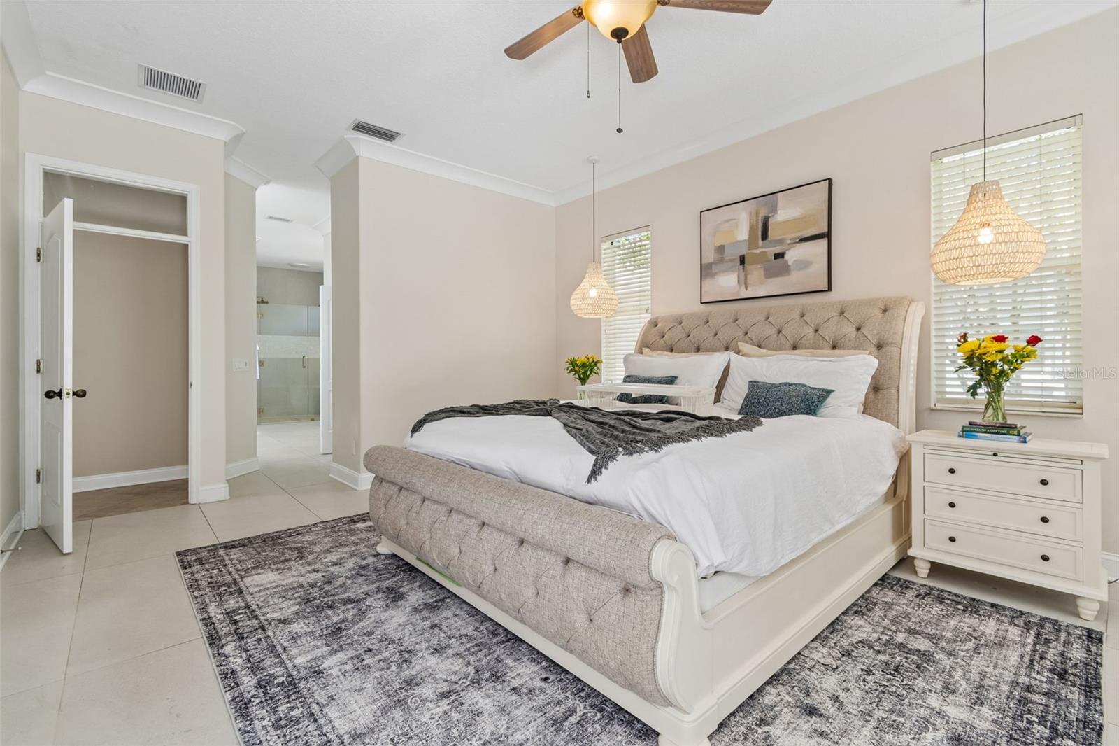 Image 11 of 95 For 10423 Greenhedges Drive