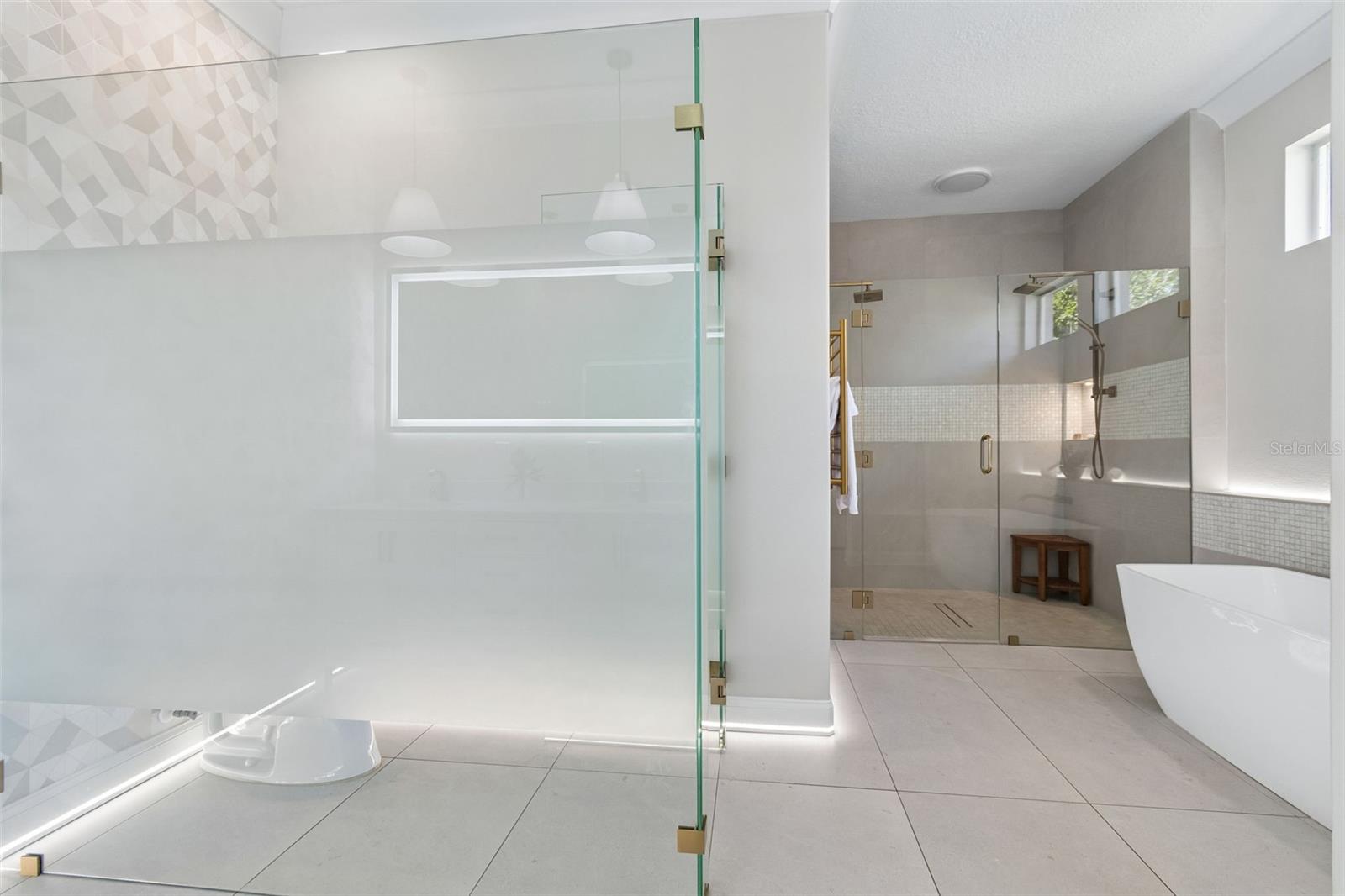 Image 13 of 95 For 10423 Greenhedges Drive