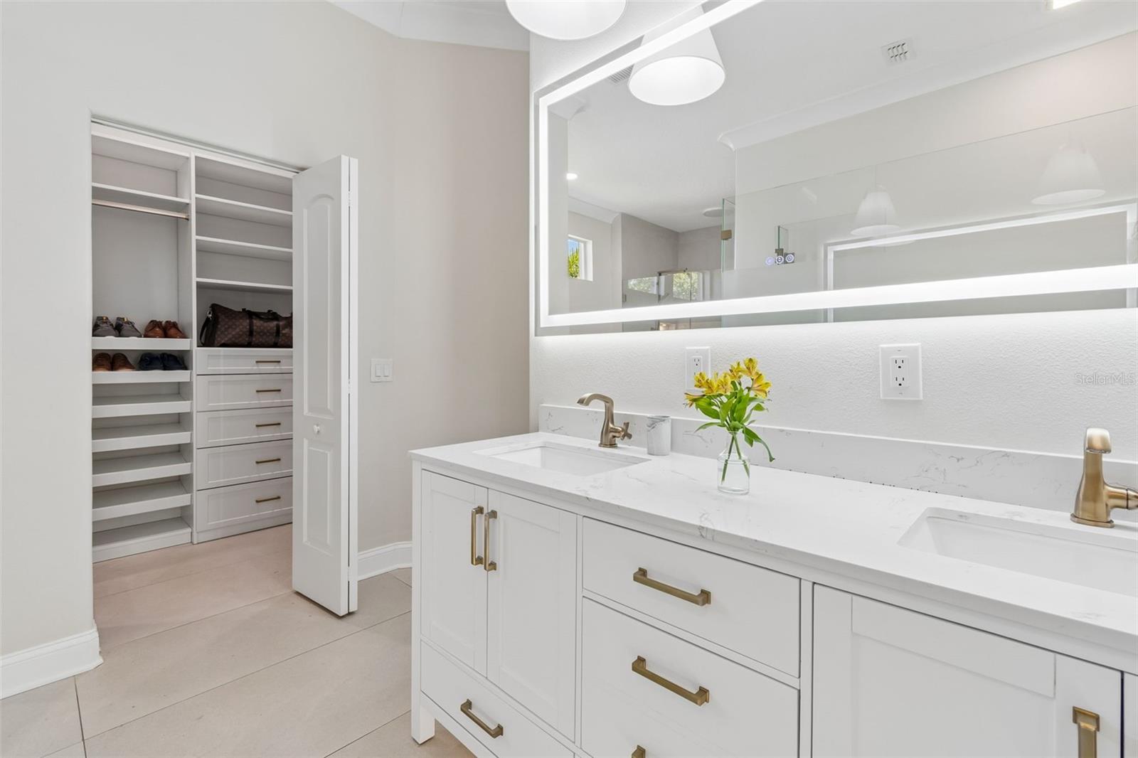 Image 18 of 95 For 10423 Greenhedges Drive