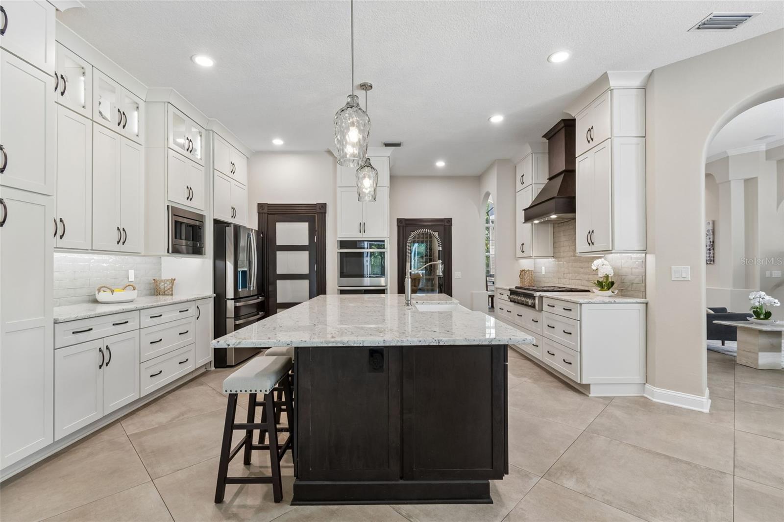 Image 26 of 95 For 10423 Greenhedges Drive