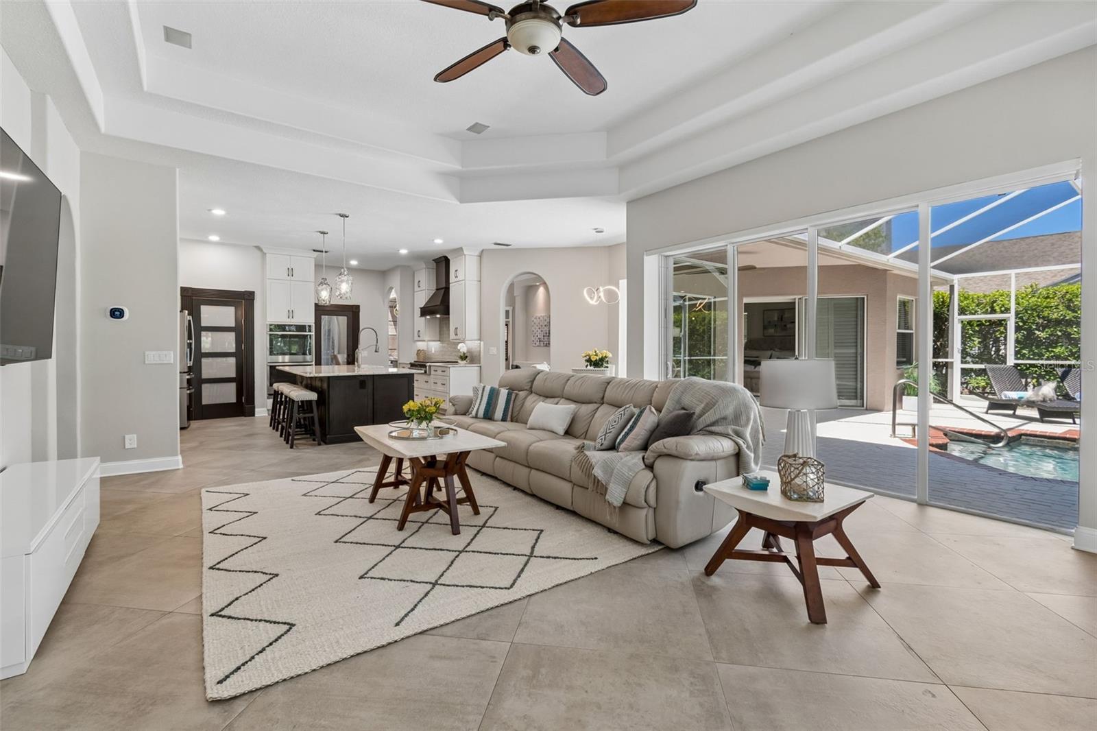 Image 33 of 95 For 10423 Greenhedges Drive