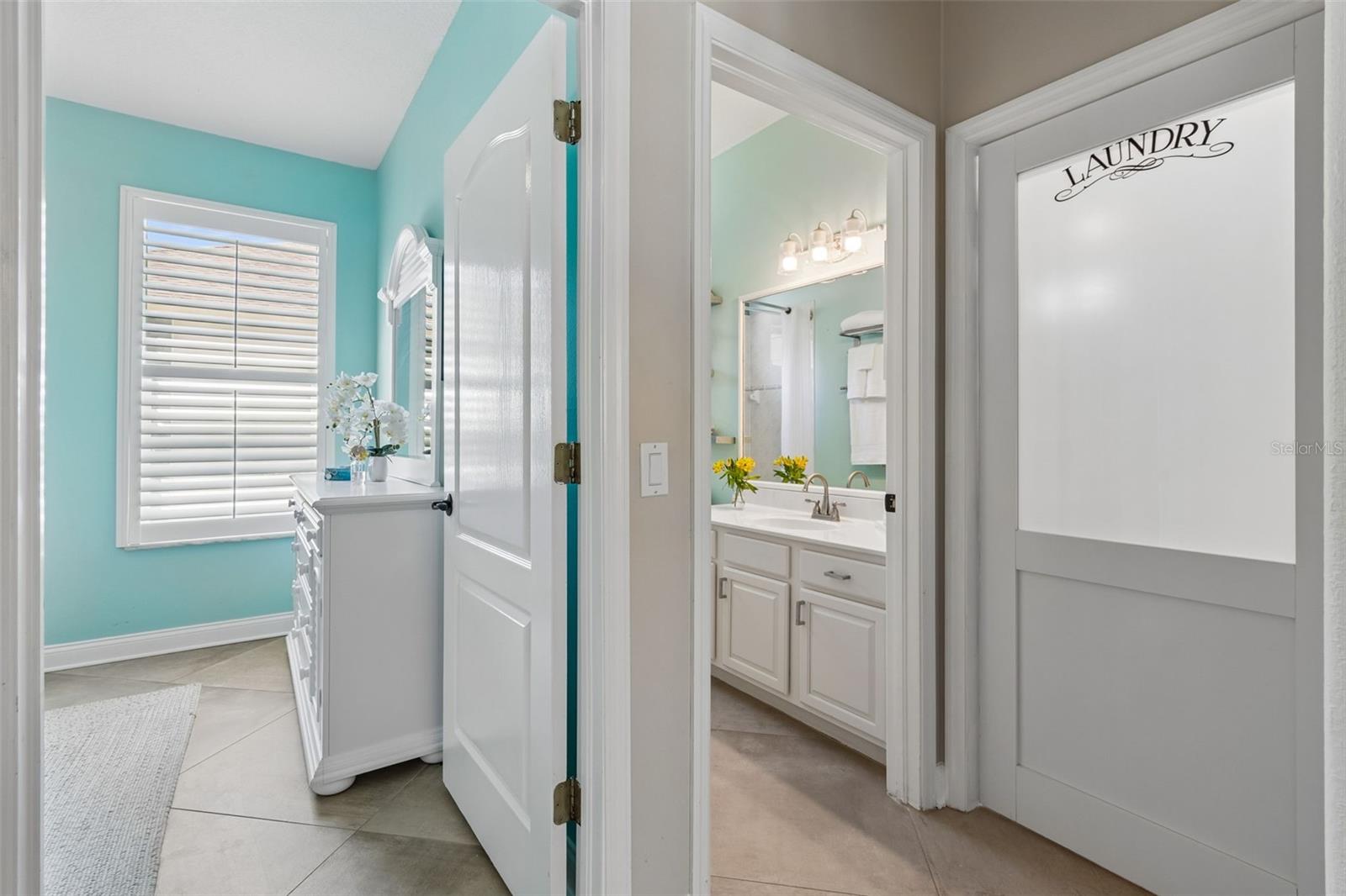 Image 34 of 95 For 10423 Greenhedges Drive