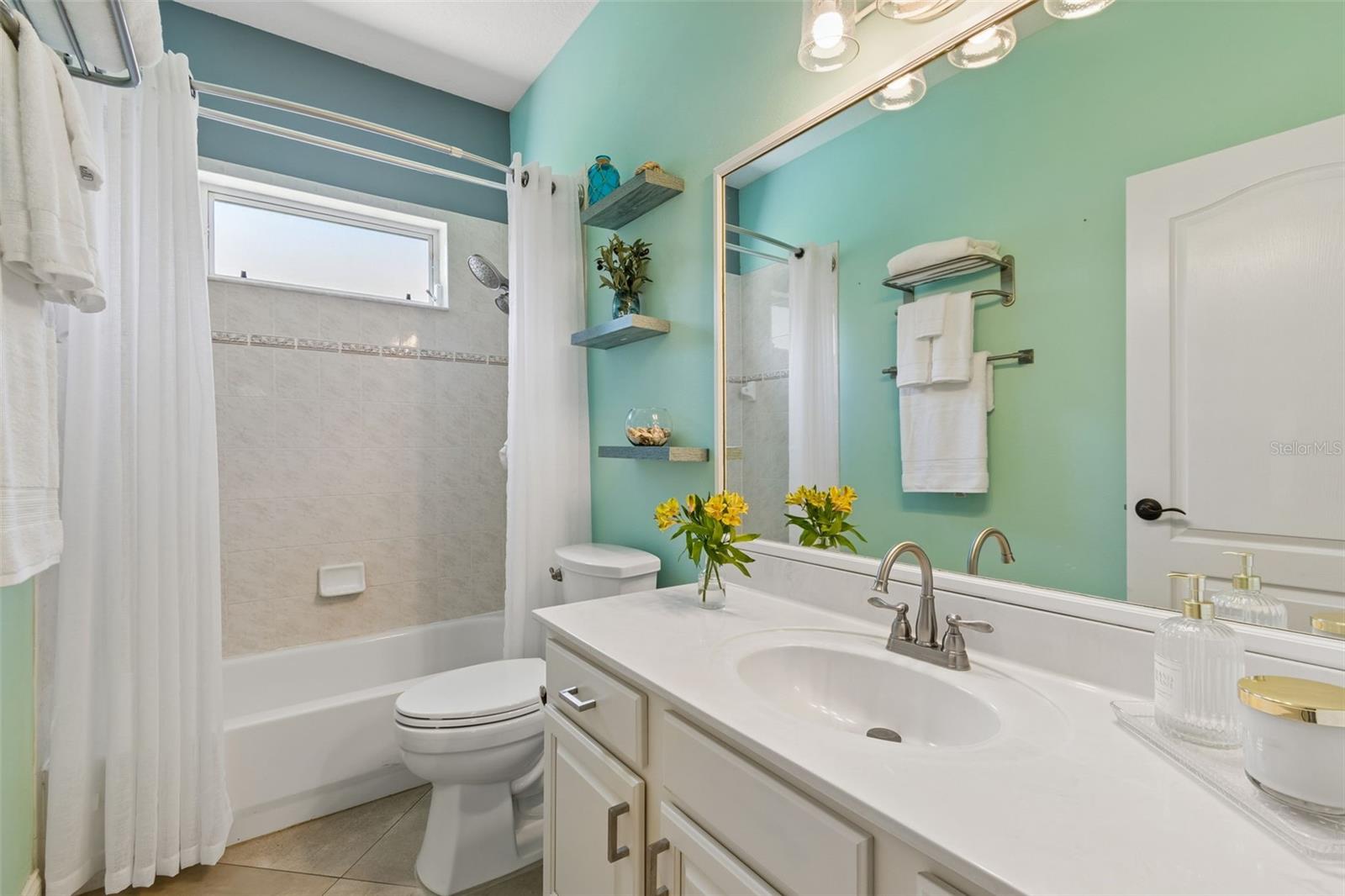 Image 37 of 95 For 10423 Greenhedges Drive