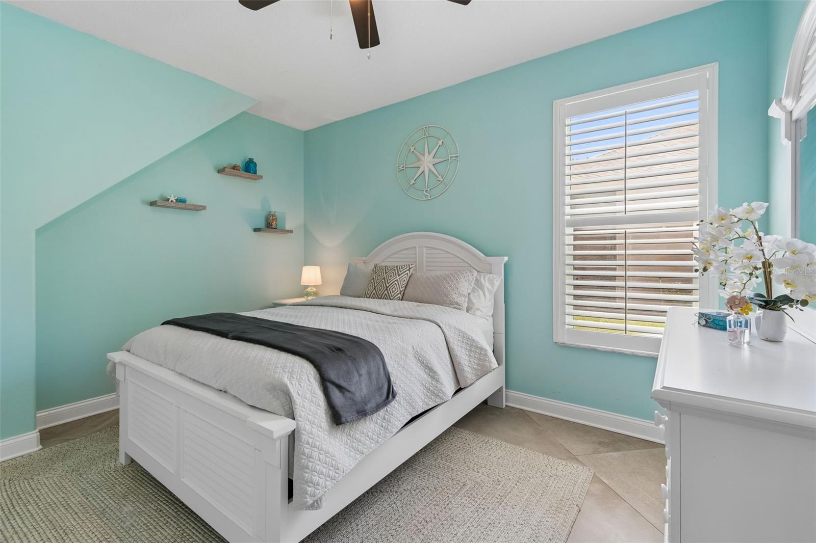 Image 38 of 95 For 10423 Greenhedges Drive