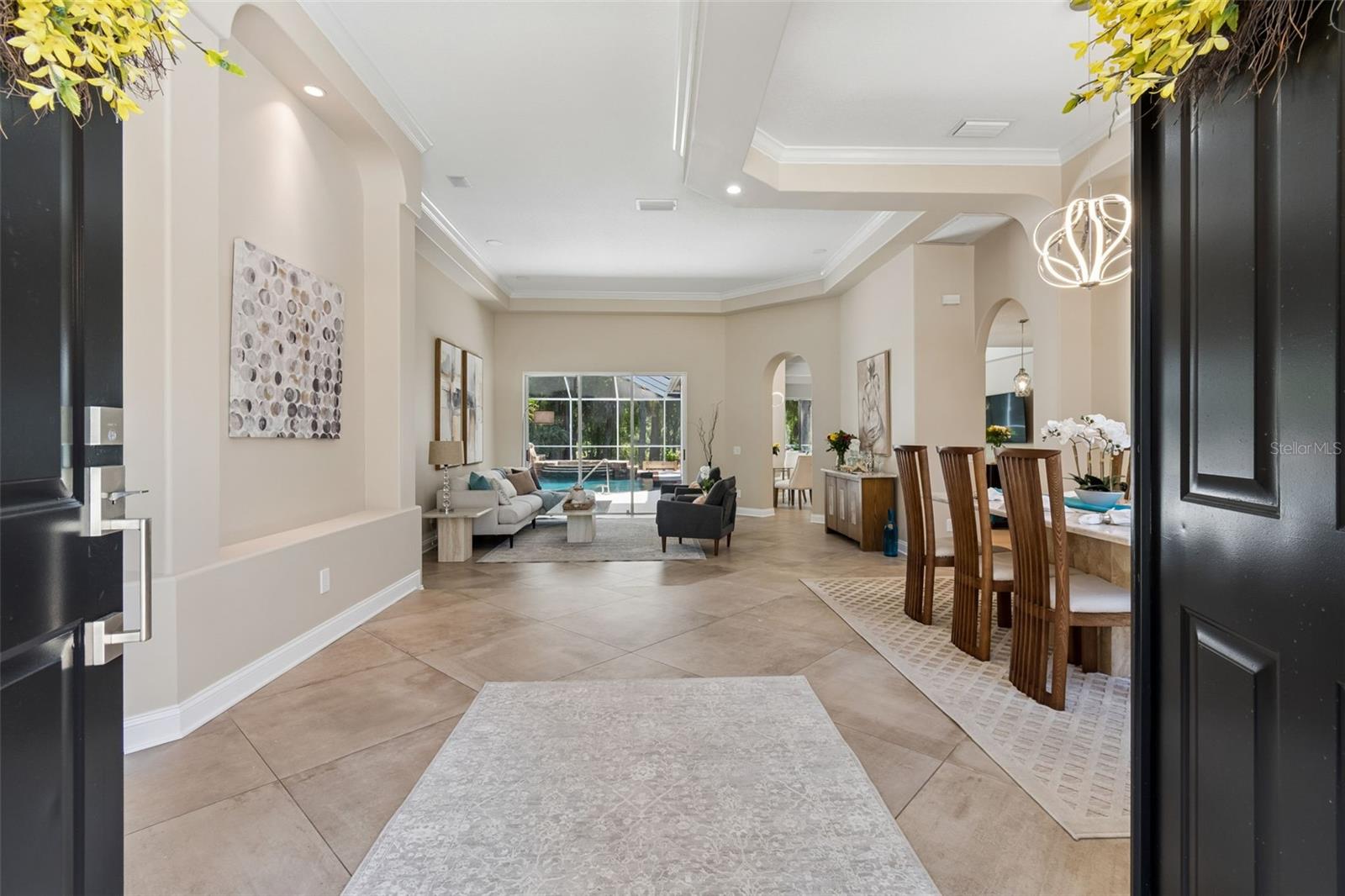 Image 4 of 95 For 10423 Greenhedges Drive