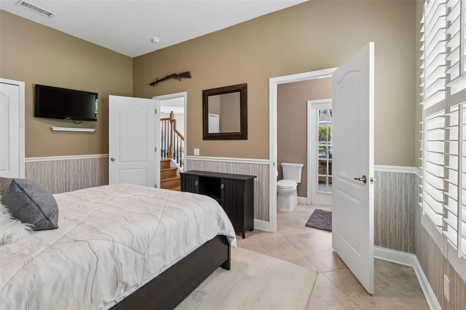 Image 43 of 95 For 10423 Greenhedges Drive