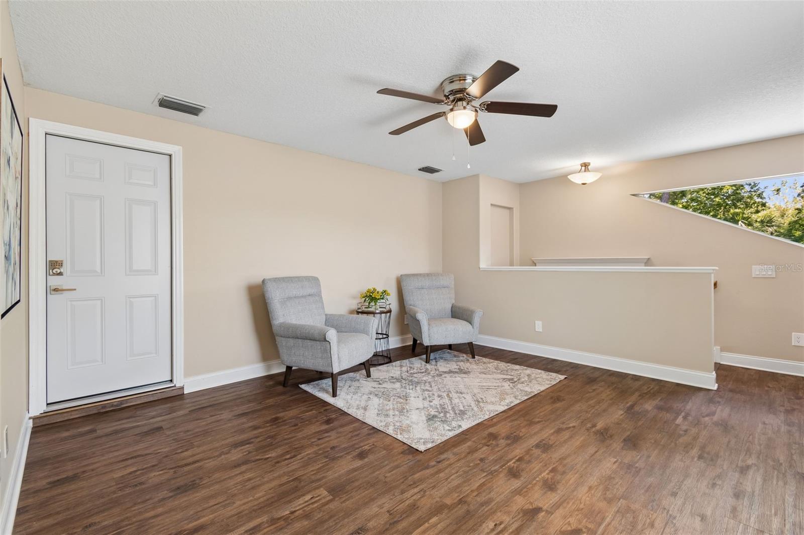 Image 47 of 95 For 10423 Greenhedges Drive