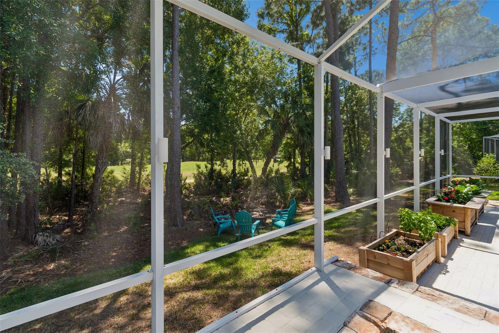 Image 58 of 95 For 10423 Greenhedges Drive