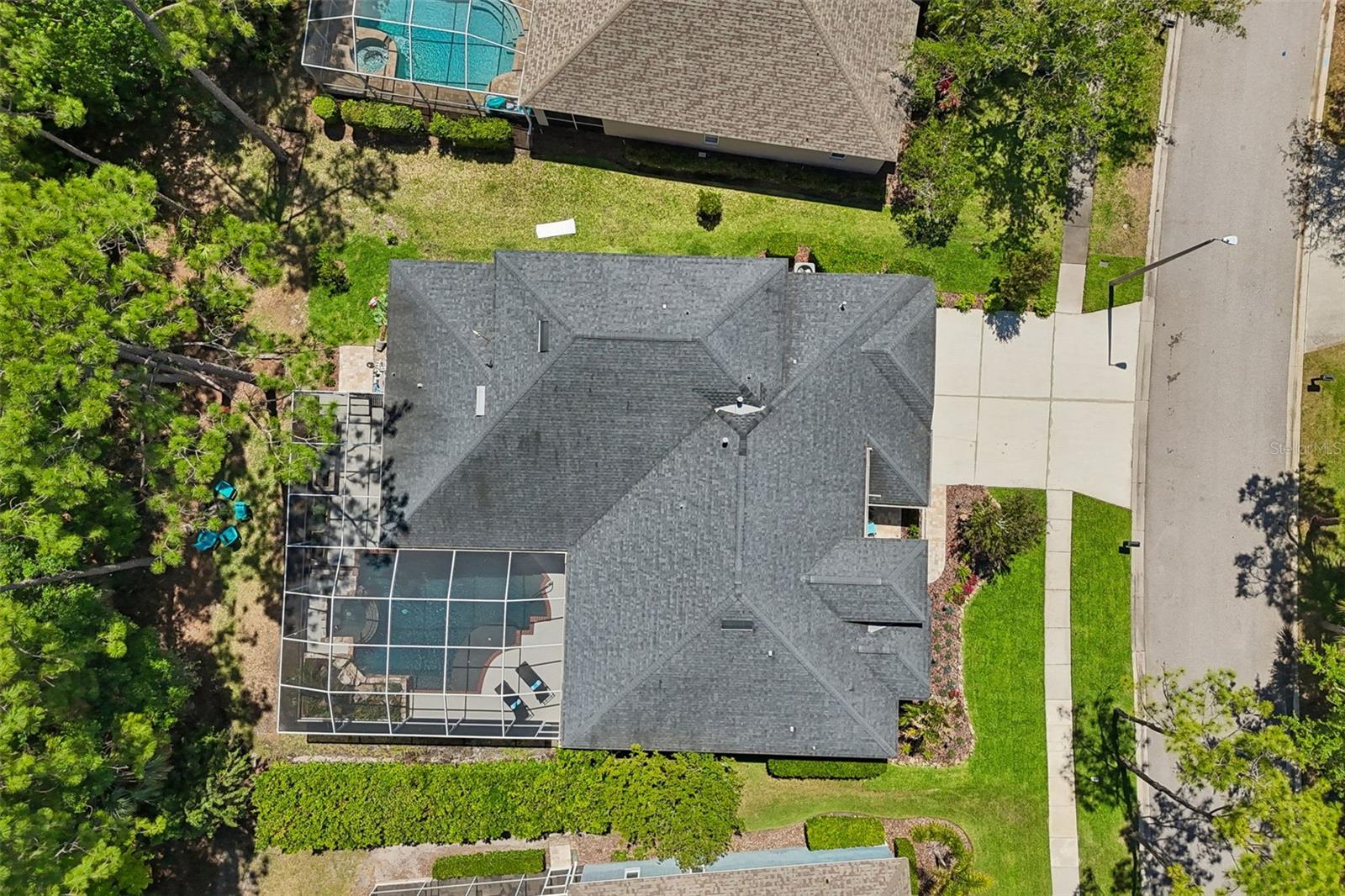 Image 63 of 95 For 10423 Greenhedges Drive