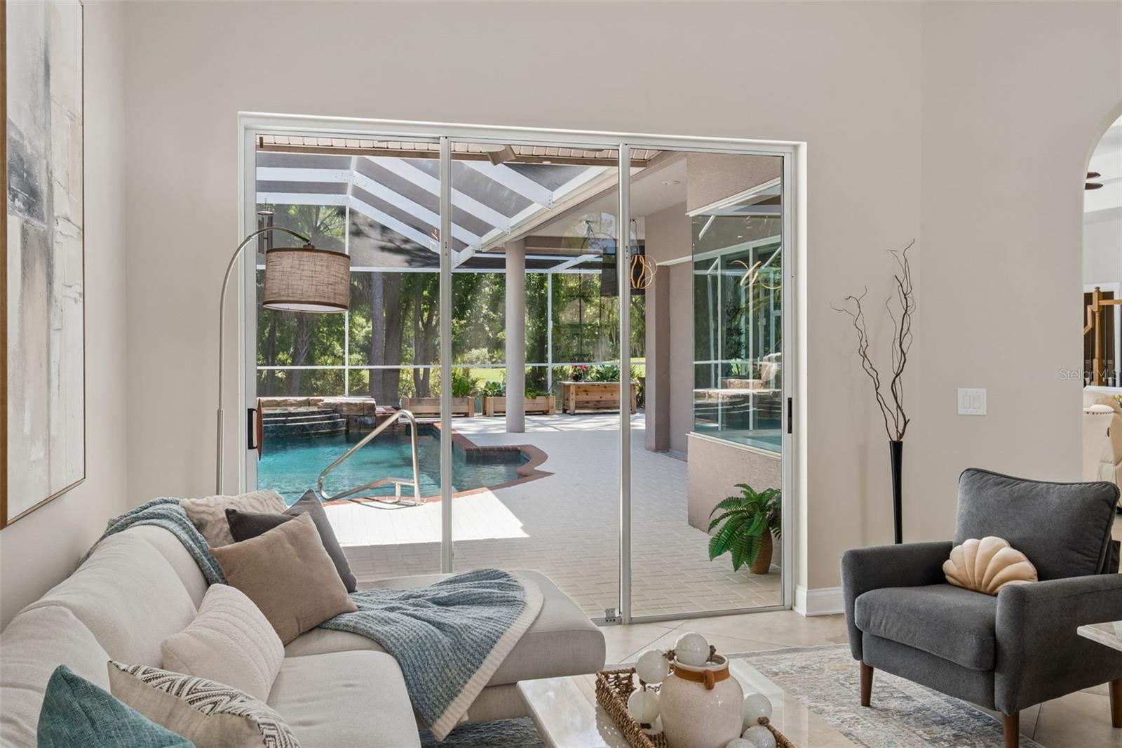 Image 8 of 95 For 10423 Greenhedges Drive