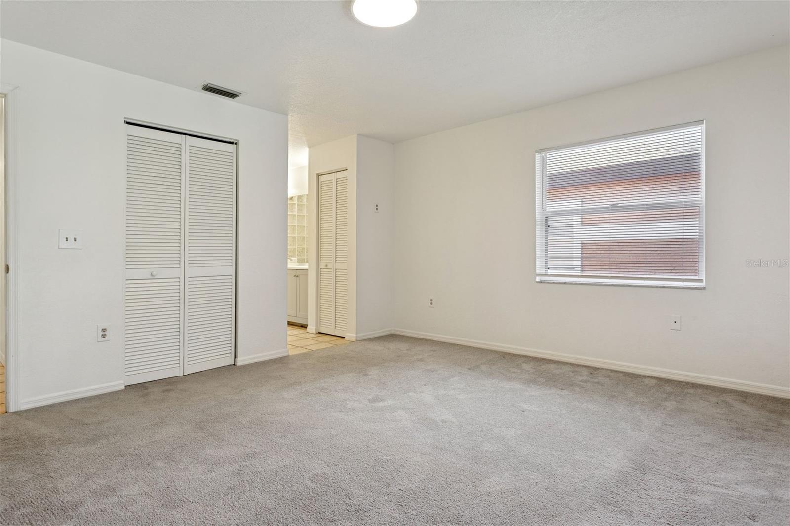 Image 17 of 25 For 14902 Par Club Circle