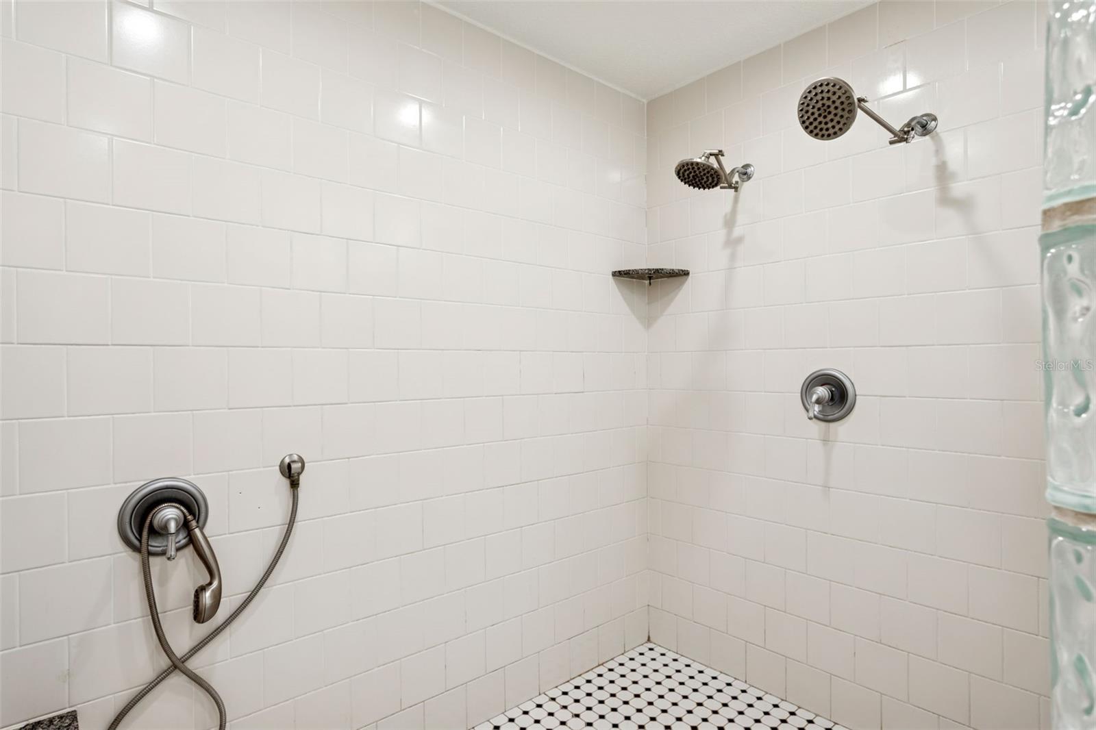 Image 19 of 25 For 14902 Par Club Circle