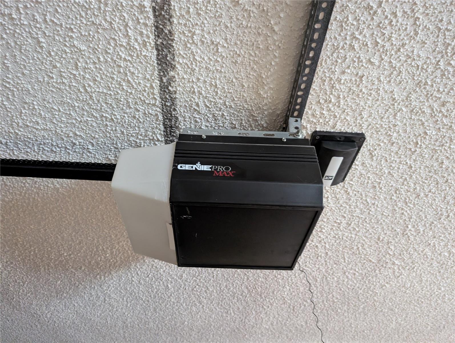 Image 38 of 73 For 9204 36th Way N 6