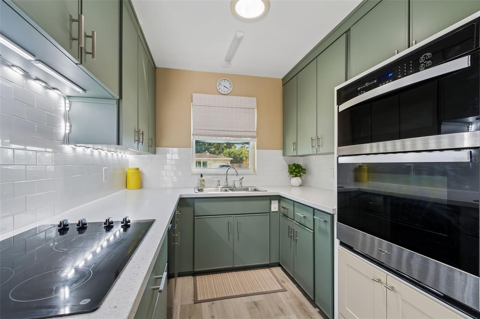 Image 15 of 34 For 3601 Yardley Avenue N