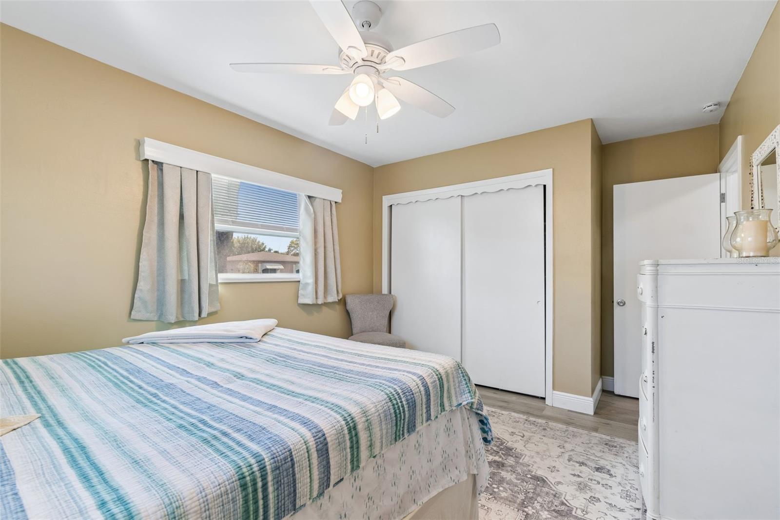 Image 24 of 34 For 3601 Yardley Avenue N